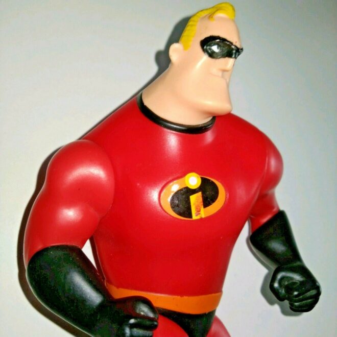 mr incredible mcdonalds toy