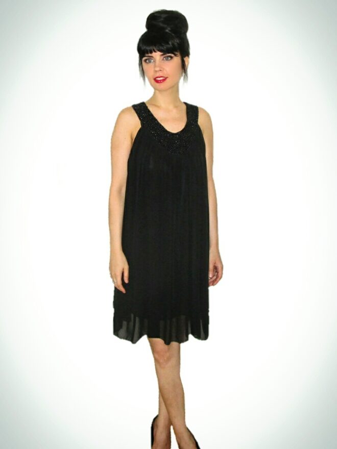 black loose fit sleeveless dress with