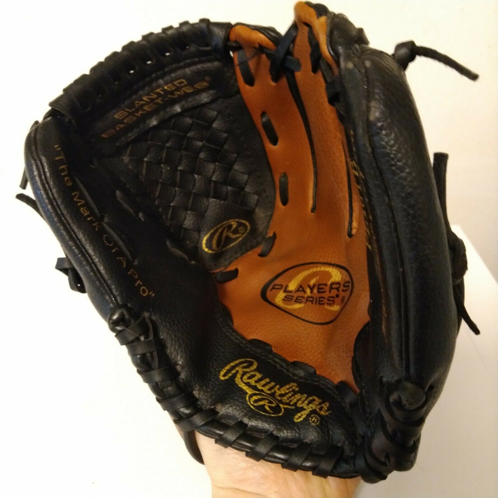 pre owned baseball gloves